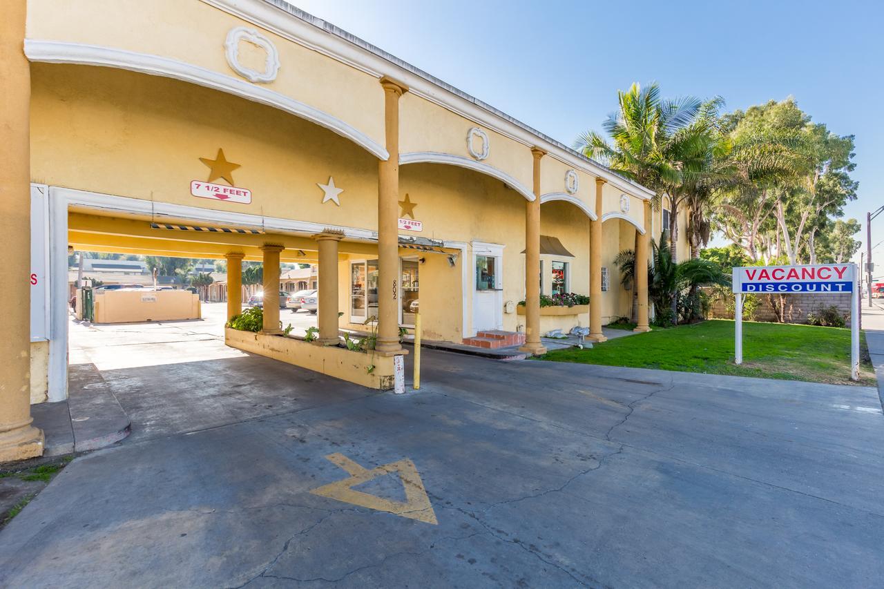 Motel Colonial Pool &