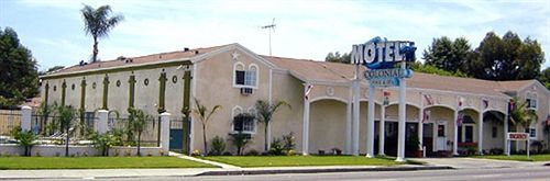 Motel Colonial Pool & Spa 2*